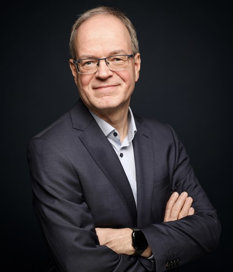 Porträt von Dr.-Ing. Nils Schöche, Geschäftsführer SilverSHIFT GmbH